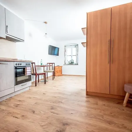 Pension-cafe-konditorei Mikl Apartamento Hallein
