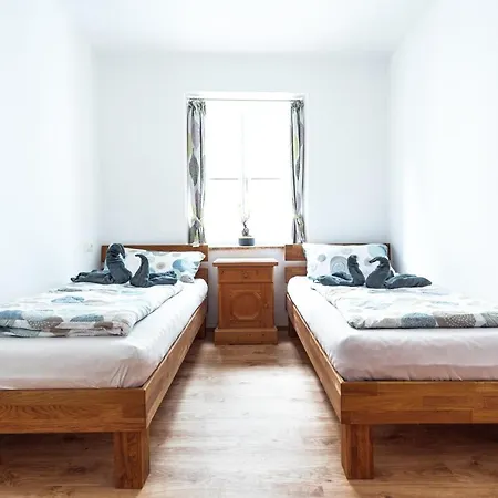 Pension-cafe-konditorei Mikl Apartmán *