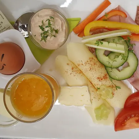 Pension-cafe-konditorei Mikl * Hallein