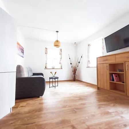 Apartment Pension-cafe-konditorei Mikl Hallein