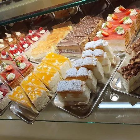 Pension-cafe-konditorei Mikl Hallein