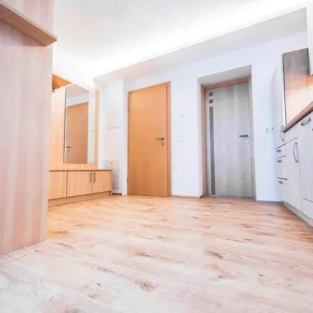 Apartment Pension-cafe-konditorei Mikl